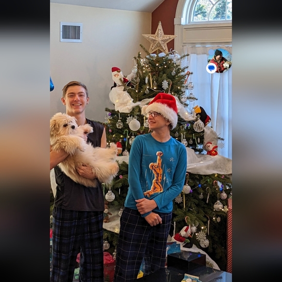 Meet your Posher, JoJo - Picture 15 of 16